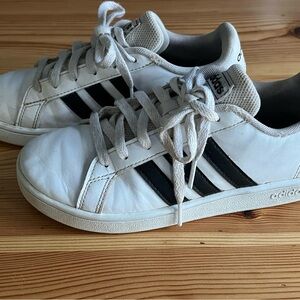 Adidas Men's Classic White and Black Sneakers